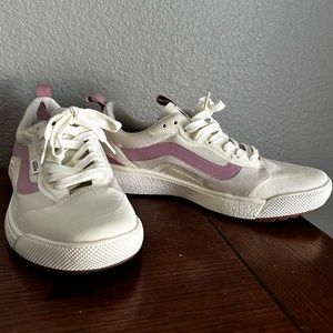 Like NEW Vans UltraRange EXO Marshmallow & Pink Sneakers - Old School Cool!